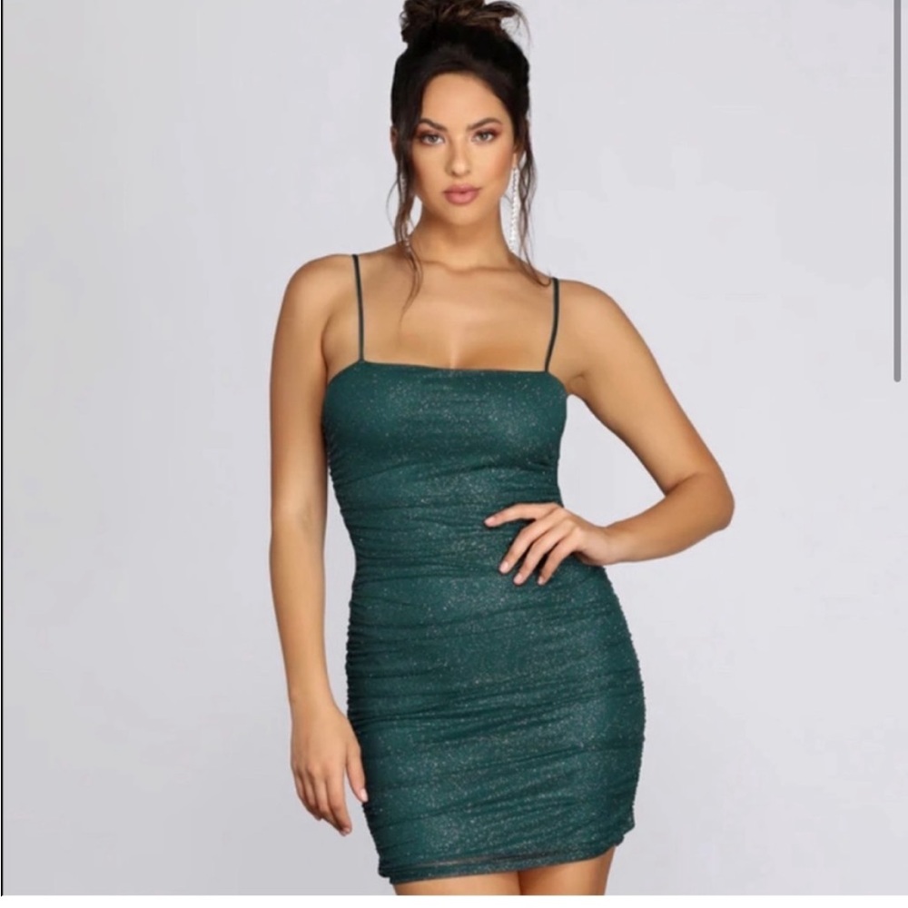 Windsor Dark Emerald Green Hoco Dress